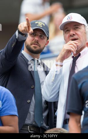 FLUSHING NY - AUGUST 30: Schauspieler Kevin Spacey, Tag sechs der US Open 2014 im USTA Billie Jean King National Tennis Center am 30. August 2014 im Stadtteil Flushing des Queens Borough von New York City. (Kreditbild: © SMG via ZUMA Wire) Stockfoto