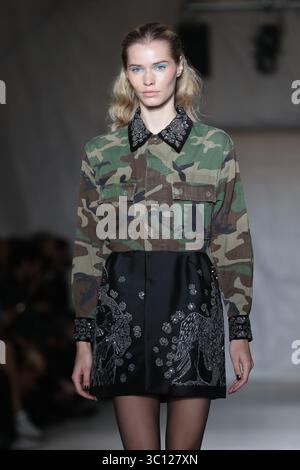 Jon Richmond Fashion SwowMFW Herren Herbst Winter 2019-20, Mailand, Italien, 12. Januar 2019 (Bild: © Canio Romaniello/Soevermedia Via ZUMA Press) Stockfoto