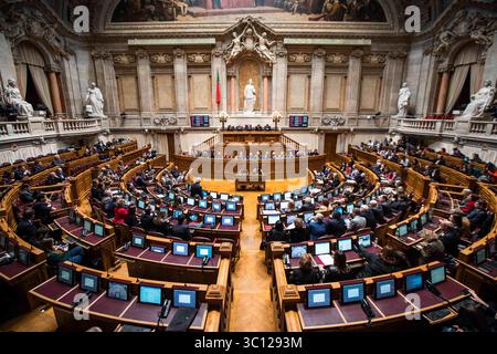 11. Januar 2019 - Lissabon, Portugal - Eine allgemeine Ansicht der Versammlung der Republik während der Eröffnungssitzung in der ersten zweiwöchentlichen Aussprache des Jahres. (Kreditbild: © Henrique Casinhas/SOPA Images via ZUMA Wire) Stockfoto