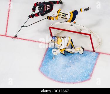 Carolina Hurricanes verließ Warren Foegele (13) während des NHL-Spiels zwischen den Nashville Predators und den Carolina Hurricanes am 13. Januar 2019 in der PNC Arena in Raleigh, NC. Jacob Kupferman/CSM(Kreditbild: &Copy; Jacob Kupferman/CSM via ZUMA Wire) Stockfoto