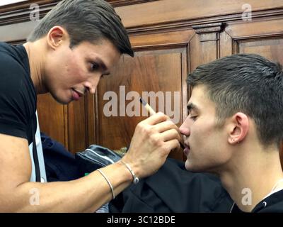 Philipp Plein Backstage MFW Herren Herbst Winter 2019-20, Mailand Italien, 11. Januar 2019 (Foto: © Lucia Sabatelli/Soevermedia via ZUMA Press) Stockfoto