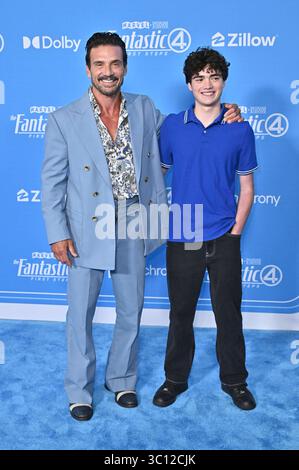 Frank Grillo mit Sohn Rio Grillo bei der Weltpremiere des Kinofilms The Fantastic Four: First Steps im Dorothy Chandler Pavilion. Los Angeles, 21.07.2025 *** Frank Grillo mit Sohn Rio Grillo bei der Weltpremiere des Films The Fantastic Four First Steps im Dorothy Chandler Pavilion Los Angeles, 21 07 2025 Foto:xD.xStarbuckx/xFuturexImagex Four 5756 Stockfoto