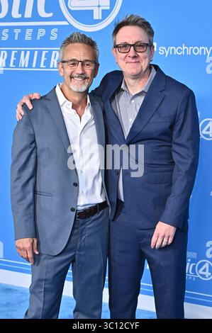 Mitchell Bell und Grant Curtis bei der Weltpremiere des Kinofilms The Fantastic Four: First Steps im Dorothy Chandler Pavilion. Los Angeles, 21.07.2025 *** Mitchell Bell und Grant Curtis bei der Weltpremiere des Films die fantastischen vier ersten Schritte im Dorothy Chandler Pavilion Los Angeles, 21 07 2025 Foto:xD.xStarbuckx/xFuturexImagex Four 5771 Stockfoto