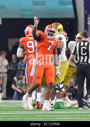 29. Dezember 2018 Arlington, TX...Clemson Defensive End, Austin Bryant (7), in Aktion beim NCAA Football Cotton Bowl zwischen den Clemson Tigers und den Notre Dame Fighting Irish im AT&T Stadium in Arlington, TX. (Absoluter vollständiger Fotograf & Firmenkredit: Joe Calomeni / MarinMedia.org / Cal Sport Media)(Kreditbild: &Copy; Joe Calomeni / Marinmedia.Org //CSM via ZUMA Wire) Stockfoto