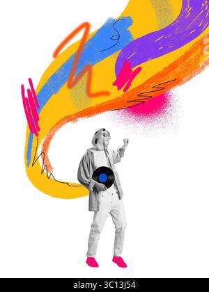 Farbenfrohe Collage aus tanzendem Teenager mit Schallplatte und farbenfrohen, ausdrucksstarken Pinselstrichen. Konzept der Musikkultur, Retro-Fusion, Jugend-Branding, Kunst Stockfoto