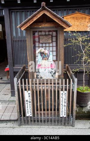Takayama Japan Tempel Sakura Kirschbäume Parks Menschen Blumen Statuen Tradition Architektur Schilder Holzhäuser Schrein Stockfoto