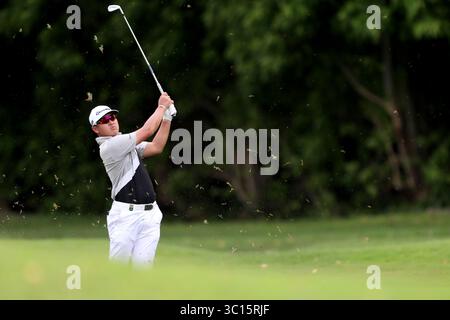 19. Januar 2019 - Singapur - Taihei Sato aus Japan spielt in der dritten Runde der Singapore Open auf dem Serapong-Golfplatz, Sentosa Golf Club, einen Schuss auf das 11. Loch. (Bild: © Paul Miller/ZUMA Wire) Stockfoto