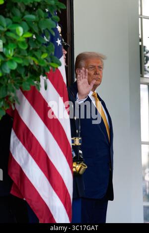Washington, Usa. Juli 2025. US-Präsident Donald Trump am 22. Juli 2025 im Weißen Haus in Washington, DC, USA. Foto: Yuri Gripas/ABACAPRESS.COM Credit: Abaca Press/Alamy Live News Stockfoto