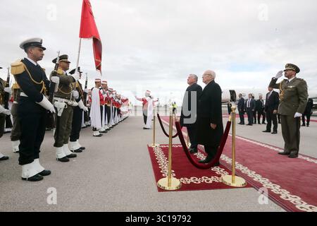 3. Februar 2019 - Tunis, Tunesien - König Abdullah II. Von Jordanien und seine Frau Königin Rania wurden vom Präsidenten der Republik BÃ Caid Essebsi am Flughafen Tunis-Karthago empfangen, der Tunesien für ein paar Stunden besucht, Sonntag, 3. Februar 2019. (Bild: © Chokri Mahjoub/ZUMA Wire) Stockfoto