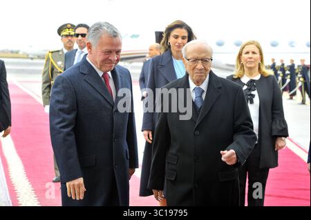 3. Februar 2019 - Tunis, Tunesien - König Abdullah II. Von Jordanien und seine Frau Königin Rania wurden vom Präsidenten der Republik BÃ Caid Essebsi am Flughafen Tunis-Karthago empfangen, der Tunesien für ein paar Stunden besucht, Sonntag, 3. Februar 2019. (Bild: © Chokri Mahjoub/ZUMA Wire) Stockfoto