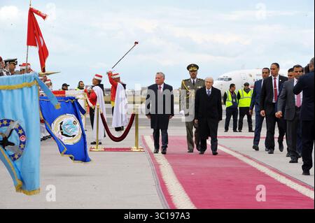 3. Februar 2019 - Tunis, Tunesien - König Abdullah II. Von Jordanien und seine Frau Königin Rania wurden vom Präsidenten der Republik BÃ Caid Essebsi am Flughafen Tunis-Karthago empfangen, der Tunesien für ein paar Stunden besucht, Sonntag, 3. Februar 2019. (Bild: © Chokri Mahjoub/ZUMA Wire) Stockfoto