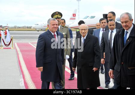 3. Februar 2019 - Tunis, Tunesien - König Abdullah II. Von Jordanien und seine Frau Königin Rania wurden vom Präsidenten der Republik BÃ Caid Essebsi am Flughafen Tunis-Karthago empfangen, der Tunesien für ein paar Stunden besucht, Sonntag, 3. Februar 2019. (Bild: © Chokri Mahjoub/ZUMA Wire) Stockfoto