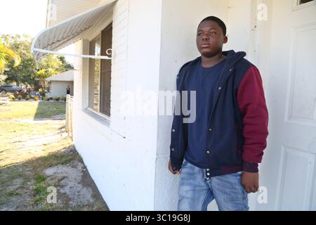 5. Februar 2019 – St. Petersburg, Florida, USA – SCOTT KEELER | Times. Vytrez Rice, 14, wurde am 22. Januar 2019 von einem Polizisten in Gulfport getroffen, als er mit seinem motorisierten Fahrrad fuhr. Der Offizier ließ zum Zeitpunkt des Absturzes weder Licht noch Sirene aktivieren. (Bild: © Scott Keeler/Tampa Bay Times via ZUMA Wire) Stockfoto