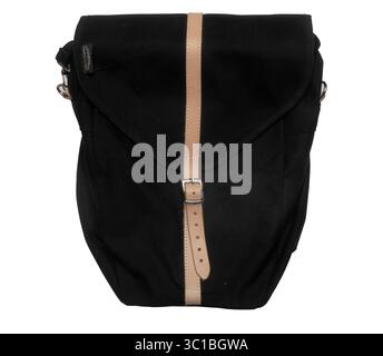 April 2012 – MPLS, MN – Minnesota, USA – Ausschnitt für Laydownvita. Jahana bringt eine Auswahl an Kleidungsstücken und Accessoires mit, die vor weißem Hintergrund gedreht werden können. März 2012. JOELKOYAMAâ€¢ (Kreditbild: Joel Koyama/Minneapolis Star Tribune/TNS via ZUMA Wire) Stockfoto