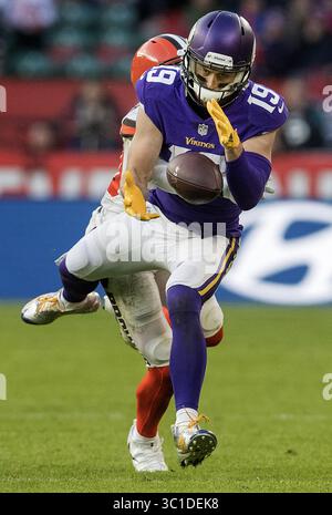 29. Oktober 2017: London, MN, Minnesota, England – Minnesota Vikings Adam Thielen (19) bekam im dritten Quartal einen Pass. .... .. - 29. Oktober 2017, London, England, Vereinigtes Königreich, Twickenham Stadium, NFL, Minnesota Vikings vs. Cleveland Browns, (Kreditbild: Carlos Gonzalez/Minneapolis Star Tribune/TNS via ZUMA Wire) Stockfoto