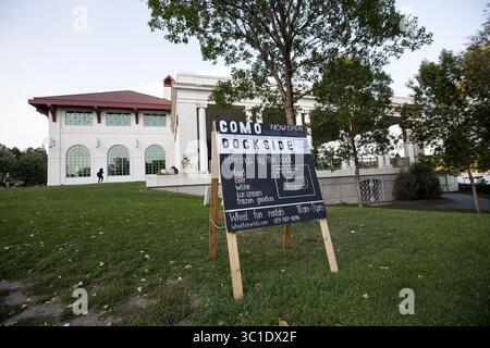 September 2015 - St. Paul, MN, USA - Como Dockside bietet Innen-, Außen- und Pavillonsitze. Fotografiert am 15. September 2015 in St. Paul. (Kreditbild: Courtney Perry/Minneapolis Star Tribune/TNS via ZUMA Wire) Stockfoto