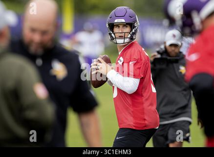 26. Juli 2018: Eagan, MN, USA – Minnesota Vikings Quarterback Kirk Cousins. .... .... – 26. Juli 2018, Eagan, MN, Twin Cities Orthopedics Performance Center, Minnesota Vikings Training Camp, Rookies und Quarterbacks (Kreditbild: Carlos Gonzalez/Minneapolis Star Tribune/TNS via ZUMA Wire) Stockfoto