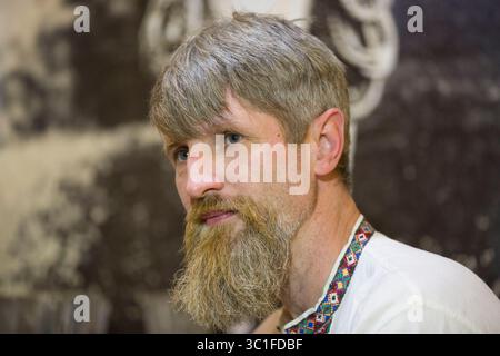 24. November 2018 - Gomel, Weißrussland - Wiederaufbau einer ethnischen altbelarussischen Hochzeit in der Zweigstelle des Vetka-Museums der altgläubigen. (Bild: © Sviatlana Lazarenka/ZUMA Wire) Stockfoto