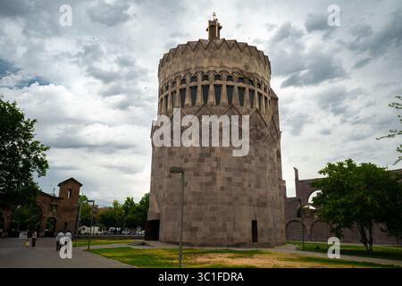 Der Mutterstuhl des Heiligen Etchmiadzin ist das herausragende Zentrum der Armenisch-Apostolischen Kirche in Etchmiadzin, Armenien Stockfoto