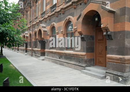 Der Mutterstuhl des Heiligen Etchmiadzin ist das herausragende Zentrum der Armenisch-Apostolischen Kirche in Etchmiadzin, Armenien Stockfoto