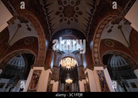 Der Mutterstuhl des Heiligen Etchmiadzin ist das herausragende Zentrum der Armenisch-Apostolischen Kirche in Etchmiadzin, Armenien Stockfoto