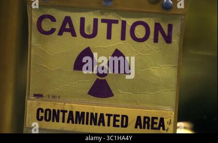 28. Februar 2012 - Monticello, MN, USA - einige Teile des Atomkraftwerks Monticello haben höhere Strahlungswerte und warnen Arbeiter davor. Die Anlage ist ein kochendes Wasserreaktor, ähnlich denen, die bei der Katastrophe von Fukushima am 11. März 2011 beschädigt wurden. JIM (/STAR TRIBUNE) / 28. Februar 2012 / 9:00 UHR , Monticello, MN HINTERGRUNDINFORMATIONEN: Das Atomkraftwerk Monticello wird von Xcel Energy betrieben. Das 1971 eröffnete Kraftwerk erzeugt genug Strom, um fast eine halbe Million Haushalte zu versorgen. (Bild: Jim Gehrz/Minneapolis Star Tribune/TNS via ZUMA Wire) Stockfoto