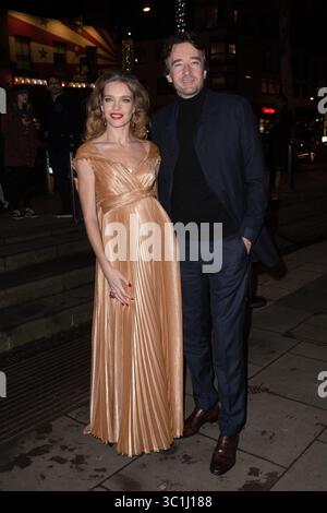 18. Februar 2019 - London, New York, Vereinigtes Königreich Großbritannien und Nordirland - Natalia Vodianova und Antoine Arnault kommen am 18. Februar 2019 zur Fabulous Fund Fair im Roundhouse in London, England (Credit Image: © Famous/Ace Pictures via ZUMA Press) Stockfoto