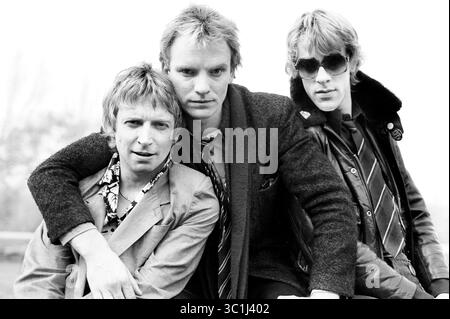 23. Februar 2017 - Amsterdam, Niederlande - The Police. Sting (Leadsänger, Gitarre), Stewart Copeland (Schlagzeug), Andy Summers (Gitarre). Die Gruppe posiert exklusiv vor den fernsehstudios in Amsterdam, Niederlande. (Kreditbild: © Barry Schultz/ZUMA Wire) Stockfoto