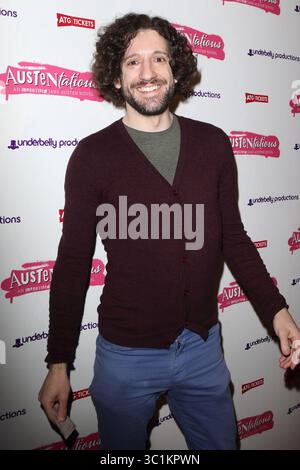 25. Februar 2019: London, Großbritannien: Greg Jenner bei der Austentatious Press Night im Fortune Theatre, Russell Street, Covent Garden. (Kreditbild: © Keith Mayhew/SOPA Images via ZUMA Wire) Stockfoto