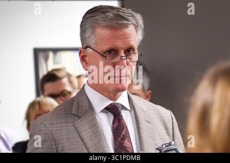 8. März 2019 – District of Columbia, Washington, USA – der stellvertretende Assistent des Verteidigungsministers für öffentliche Angelegenheiten Charles E. Summers, Jr., spricht während eines Pressegesprächs im Pentagon in Washington, D.C., am 8. März 2019 mit Reportern. (Kreditbild: © DoD/ZUMA Wire/ZUMAPRESS.com) Stockfoto