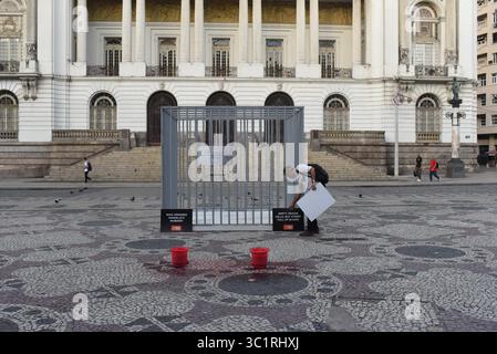 März 2019 bis 13. März 2019.- Rio de Janeiro, RIO DE JANEIRO, BRASILIEN, Rio DE JANEIRO, 13. März 2019 - Rio de Paz, Mitglied der UN-Abteilung für Öffentlichkeitsarbeit, fand am Mittwoch (13.3) ab 6 Uhr morgens in CinelÃ¢ndia statt, eine öffentliche Akte zur Ablehnung der nicht-Klärung der Morde an der Stadträtin Marielle Franco und dem Fahrer Anderson Gomes, die am 14. März 2018 in Rio de Janeiro stattfanden..... Die Demonstration zielt darauf ab, die Behörden mit der Bestrafung der Mentoren und Vollstrecker beider Verbrechen und der Erhöhung der Aufklärungsrate zu beschuldigen Stockfoto