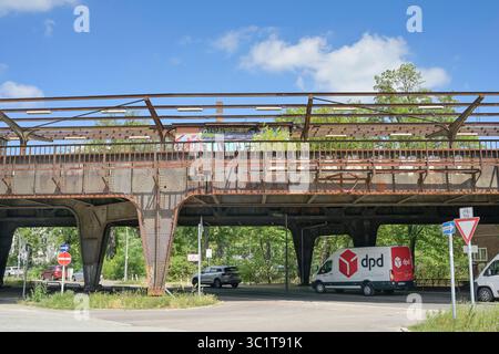 Ehemaliger S-Bahnhof Berlin-Siemensstadt, Rohrdamm, Siemensstadt, Spandau, Berlin, Deutschland *** ehemaliger S-Bahnhof Berlin Siemensstadt, Rohrdamm, Siemensstadt, Spandau, Berlin, Deutschland Stockfoto