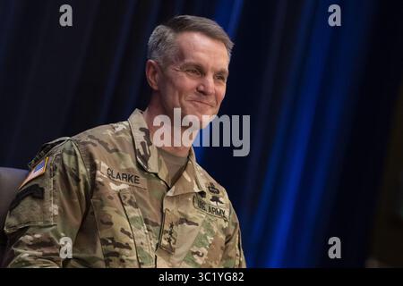 29. März 2019: Tampa, FL, Vereinigte Staaten - Generalleutnant Richard D. Clarke während seiner Aufstiegszeremonie als vier-Sterne-General und neuer Kommandeur des Special Operations Command während einer Zeremonie auf der MacDill Air Force Base am 29. März 2019 in Tampa, Florida. (Bild: © Lisa Ferdinando Via ZUMA Wire) Stockfoto