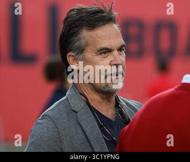 24. März 2019: Memphis, Tennessee, USA: Der ehemalige Rams-Cheftrainer Jeff Fisher trifft sich vor dem AAF-Fußballspiel zwischen Birmingham Iron und Memphis Express im Liberty Bowl Stadium. Memphis besiegte Birmingham mit 31:25. (Bild: © Shane Cossey/ZUMA Wire) Stockfoto