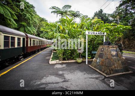 Juni 2016 - KURANDA, AUSTRALIEN - 27. Juni: Der berühmte Bahnhof Kuranda in Kuranda, Queensland, Australien am 27. Juni 2016 (Foto: © Chris Putnam/ZUMA Wire) Stockfoto