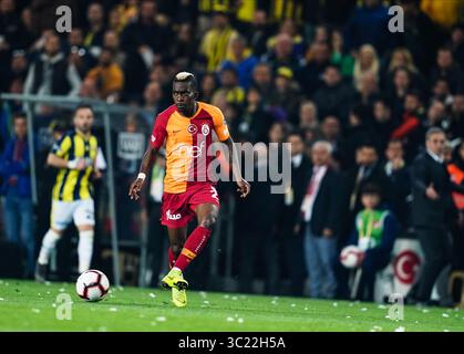 14. April 2019: Henry Onyekuru von Galatasaray während des türkischen Super-Lig-Spiels zwischen Fenerbache und Galatasaray im ÅžÃ¼krÃ¼ SaracoÄŸlu-Stadion in Istanbul, Türkei. Ulrik Pedersen/CSM.(Kreditbild: &Copy; Ulrik Pedersen/CSM via ZUMA Wire) Stockfoto