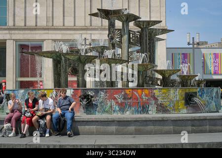 Brunnen der Völkerfreundschaft, Alexanderplatz, Mitte, Berlin, Deutschland *** Brunnen der Freundschaft zwischen den Völkern, Alexanderplatz, Mitte, Berlin, Deutschland Stockfoto