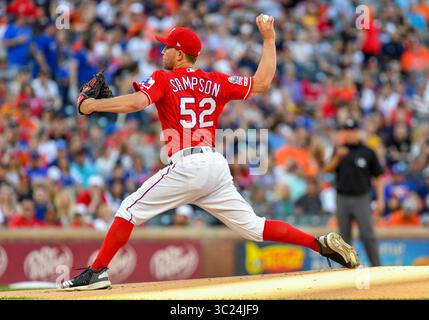 20. April 2019: Texas Rangers startete den Pitcher Adrian Sampson #52 während eines MLB-Spiels zwischen den Houston Astros und den Texas Rangers im Globe Life Park in Arlington, Texas besiegte Houston 9-4 Albert Pena/CSM.(Credit Image: &Copy; Albert Pena/CSM via ZUMA Wire) Stockfoto