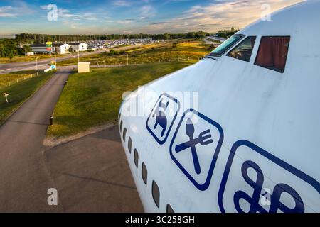 28. Juni 2016 - Stockholm, Schweden - Stockholm, Arlanda, Schweden - The Jumbo Stay (Jumbohostel), eine Herberge, die ein umgebautes Flugzeug der Boeing 747 ist. Es befindet sich am Eingang zum Flughafen Stockholm Arlanda. (Kreditbild: © Edwin Remsberg / Vwpics/VW Pics via ZUMA Wire) Stockfoto