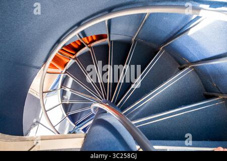 28. Juni 2016 - Stockholm, Schweden - Stockholm, Arlanda, Schweden - Eine singende Treppe im Jumbo Stay (Jumbohostel), einem Hostel, das ein umgebautes Boeing 747-Flugzeug ist. Es befindet sich am Eingang zum Flughafen Stockholm Arlanda. (Kreditbild: © Edwin Remsberg / Vwpics/VW Pics via ZUMA Wire) Stockfoto