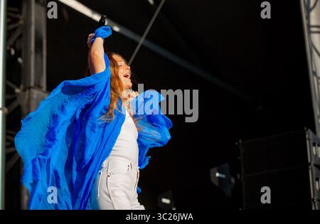 5. Mai 2019 – Atlanta, GA, USA – ATLANTA, GEORGIA – 05. MAI: Maggie Rogers tritt am 3. Tag des Shaky Knie Music Festivals im Atlanta Central Park am 4. Mai 2019 in Atlanta, Georgia auf. Foto: Ryan Fleisher/imageSPACE (Kreditbild: © Imagespace via ZUMA Wire) Stockfoto