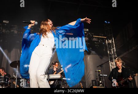 5. Mai 2019 – Atlanta, GA, USA – ATLANTA, GEORGIA – 05. MAI: Maggie Rogers tritt am 3. Tag des Shaky Knie Music Festivals im Atlanta Central Park am 4. Mai 2019 in Atlanta, Georgia auf. Foto: Ryan Fleisher/imageSPACE (Kreditbild: © Imagespace via ZUMA Wire) Stockfoto