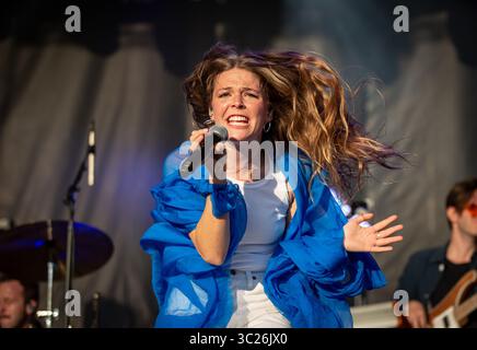 5. Mai 2019 – Atlanta, GA, USA – ATLANTA, GEORGIA – 05. MAI: Maggie Rogers tritt am 3. Tag des Shaky Knie Music Festivals im Atlanta Central Park am 4. Mai 2019 in Atlanta, Georgia auf. Foto: Ryan Fleisher/imageSPACE (Kreditbild: © Imagespace via ZUMA Wire) Stockfoto