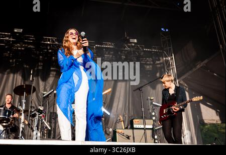 5. Mai 2019 – Atlanta, GA, USA – ATLANTA, GEORGIA – 05. MAI: Maggie Rogers tritt am 3. Tag des Shaky Knie Music Festivals im Atlanta Central Park am 4. Mai 2019 in Atlanta, Georgia auf. Foto: Ryan Fleisher/imageSPACE (Kreditbild: © Imagespace via ZUMA Wire) Stockfoto
