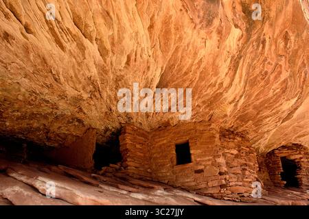 Haus auf der Feuerruine, Utah USA Stockfoto