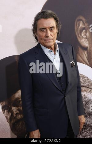 Mai 2019 – Los Angeles, CA, USA – Los Angeles, CA – 14. Mai: Ian McShane nimmt am 14. Mai 2019 in Los Angeles an der Premiere von HBO's 'Deadwood' im Cinerama Dome Teil. Stockfoto