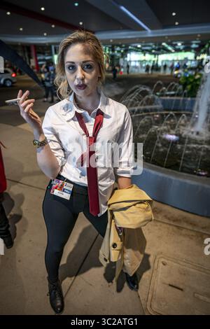 Mai 2019 - Rosemont, Illinois, USA - Gender Bender Cosplay von John Constantine (Foto: © Chris Riha/ZUMA Wire) Stockfoto