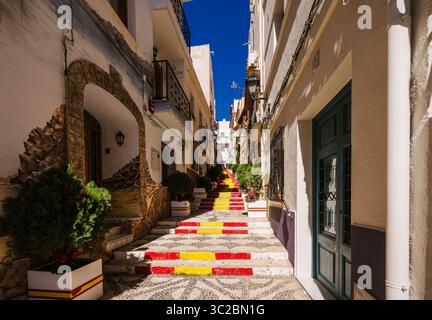 Die berühmte Spanische Treppe in der Altstadt, Calpe, Spanien Stockfoto