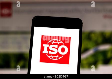 Juni 2019 – Brasilien – auf diesem Foto ist ein Logo der Internationalen Organisation für Normung (ISO) auf einem Smartphone abgebildet. (Kreditbild: © Rafael Henrique/SOPA Images via ZUMA Wire) Stockfoto