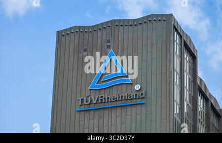 TÜV Rheinland Verwaltung, Hochhaus, Alboinstraße, Tempelhof, Bezirk Tempelhof-Schöneberg, Berlin, Deutschland *** TÜV Rheinland-Verwaltung, Hochhaus, Alboinstraße, Tempelhof, Tempelhof Schöneberg, Berlin, Deutschland Stockfoto